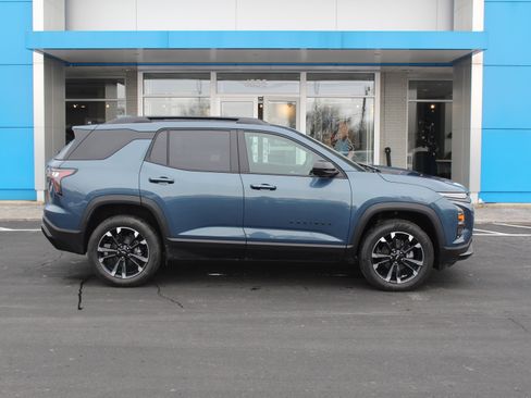 New 2026 Chevrolet Equinox RS image 3