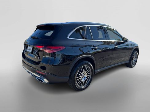 Certified 2025 Mercedes-Benz GLC 300 image 5