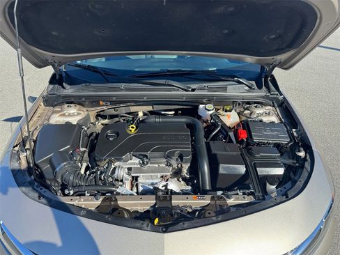 Used 2024 Chevrolet Malibu LT image 18