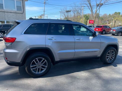 Used 2019 Jeep Grand Cherokee Limited AWD/4WD image 5