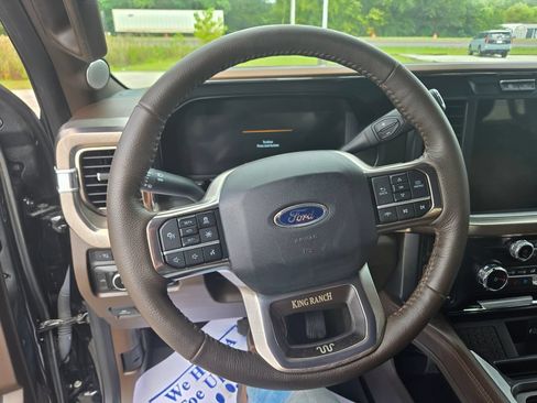 Used 2024 Ford F250 King Ranch AWD/4WD image 10