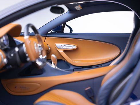 Used 2020 Bugatti Chiron image 11