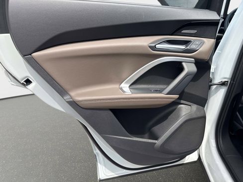 New 2025 Audi Q5 Prestige image 11