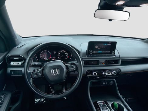 Certified 2024 Honda Pilot Sport image 20