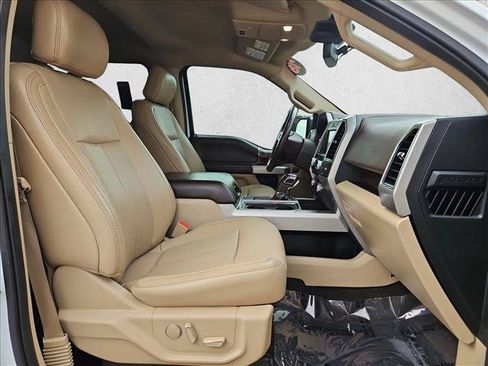 Used 2018 Ford F150 Lariat w/ Equipment Group 502A Luxury RWD image 21