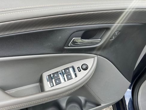 Used 2016 Chevrolet Impala LS image 9
