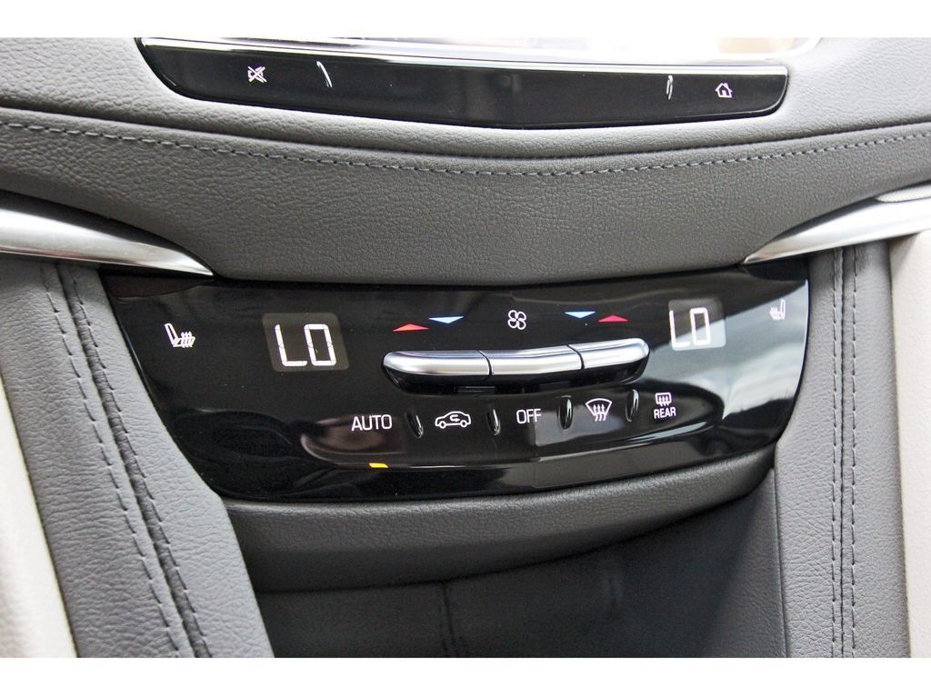 Certified 2023 Cadillac XT5 Premium Luxury w/ Technology Package FWD image 24