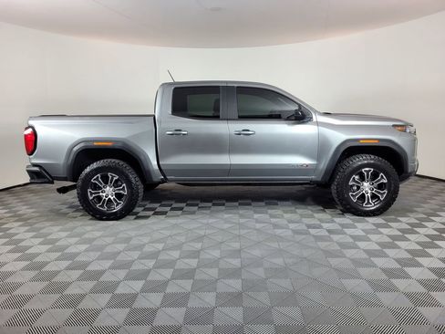 Used 2024 GMC Canyon AT4 w/ AT4 Premium Package AWD/4WD image 2