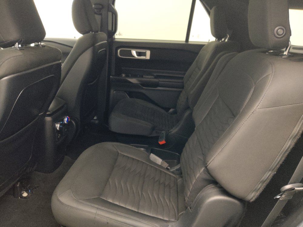Used 2020 Ford Explorer XLT RWD image 18
