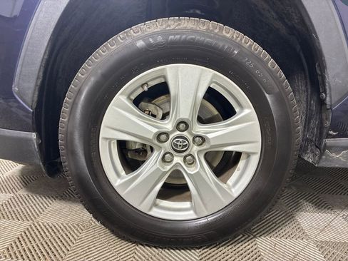 Used 2019 Toyota RAV4 XLE w/ All Weather Liner Package image 5