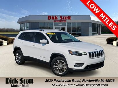 Used 2019 Jeep Cherokee Latitude Plus w/ Comfort/Convenience Group