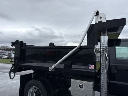 New 2027 Ford F750 2WD Regular Cab Super Duty image 18