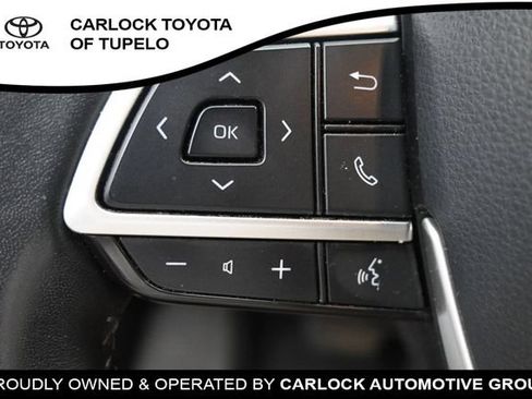 Used 2022 Toyota Highlander XSE FWD image 25