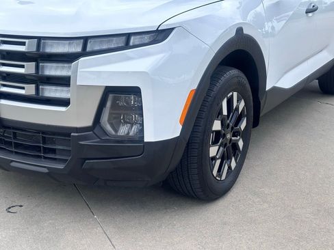 Used 2025 Hyundai Santa Cruz SEL FWD image 5