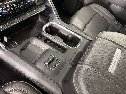 Used 2024 GMC Sierra 2500 Denali w/ Denali Reserve Package AWD/4WD image 23