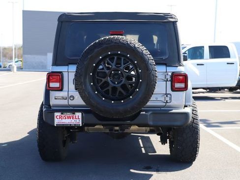 Used 2019 Jeep Wrangler Sport AWD/4WD image 5