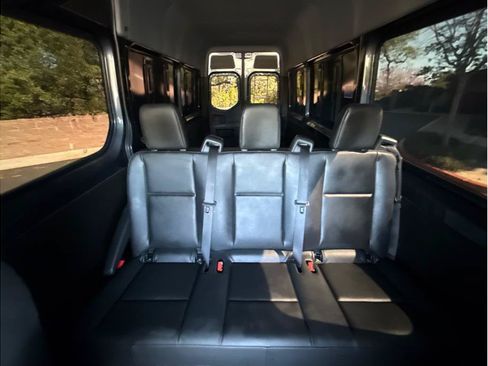 Used 2024 Mercedes-Benz Sprinter 2500 image 18