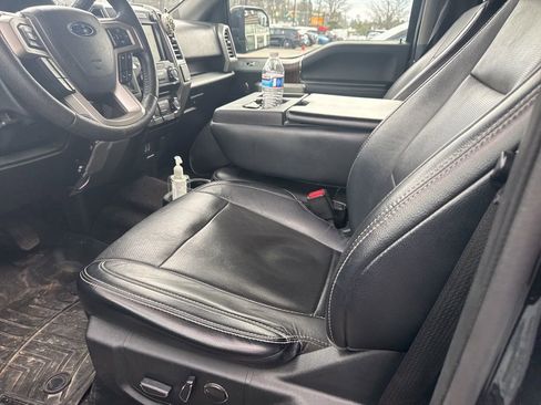 Used 2016 Ford F150 Lariat image 12