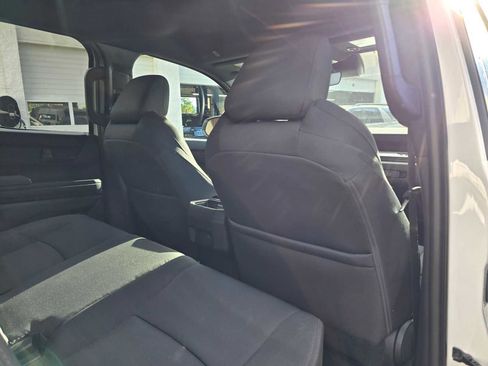 Certified 2025 Toyota Tacoma SR5 image 16