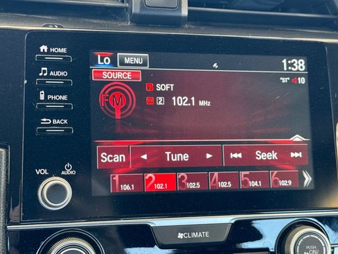 Used 2020 Honda Civic Sport image 17