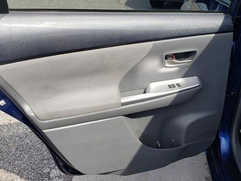 Used 2012 Toyota Prius V Three image 13