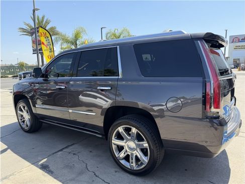Used 2017 Cadillac Escalade Premium Luxury AWD/4WD image 64