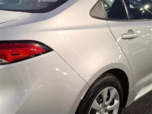 Certified 2021 Toyota Corolla LE image 8