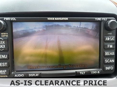 Used 2009 Toyota Sienna XLE Limited FWD image 22