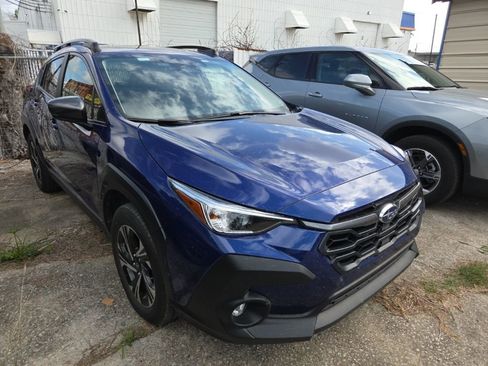 Used 2025 Subaru Crosstrek 2.0i Premium image 7