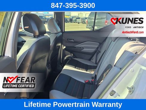 Used 2023 Nissan Kicks SR w/ SR Premium Package FWD image 19