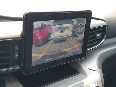 Certified 2023 Ford Explorer XLT w/ Equipment Group 202A AWD/4WD image 22
