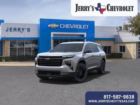 New 2025 Chevrolet Traverse LT w/ Midnight/Sport Edition image 10