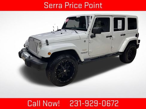 Used 2014 Jeep Wrangler Unlimited Sahara w/ Connectivity Group AWD/4WD image 1