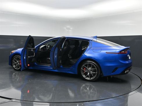 Used 2018 Kia Stinger GT AWD/4WD image 38