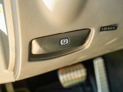 Used 2013 Mercedes-Benz E 63 AMG Wagon image 91