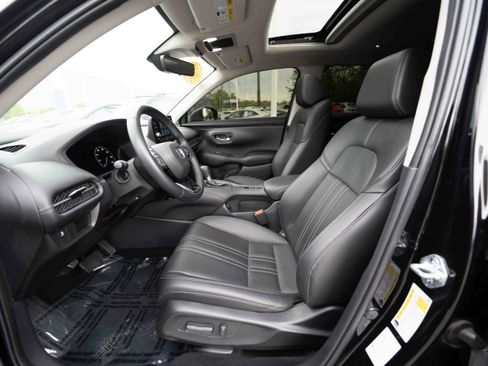 Certified 2025 Honda HR-V EX-L image 9