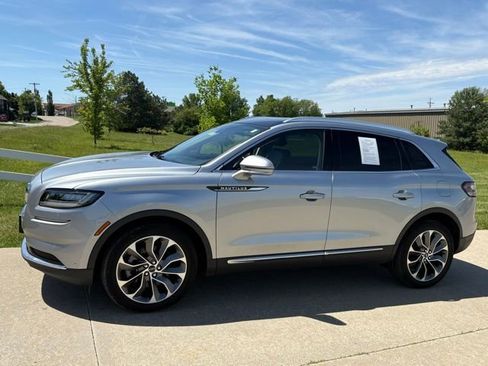 Used 2022 Lincoln Nautilus Reserve AWD/4WD image 1