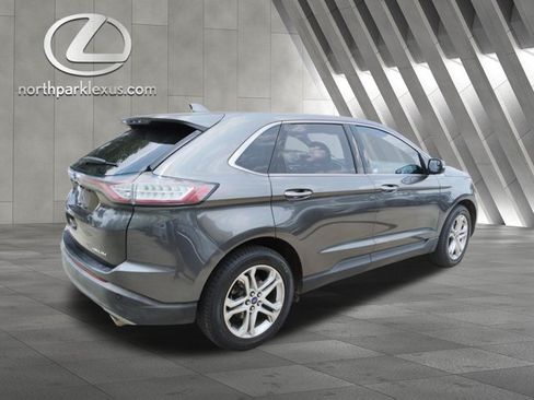 Used 2018 Ford Edge Titanium w/ Technology Package FWD image 6