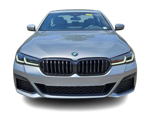 Used 2023 BMW 530e xDrive w/ Premium Package AWD/4WD image 2