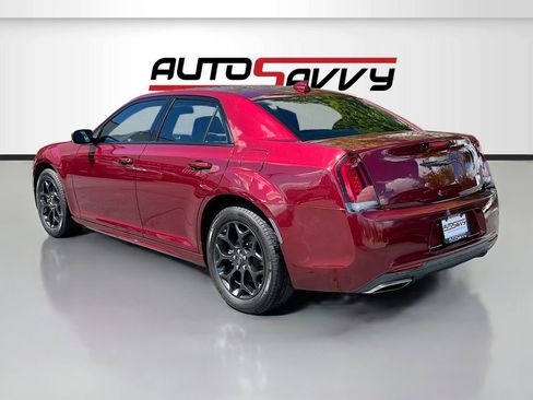 Used 2023 Chrysler 300 Touring L w/ Popular Equipment Group AWD/4WD image 5