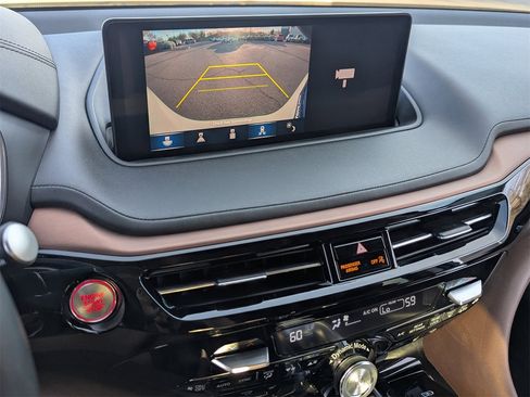 Certified 2024 Acura MDX FWD w/ Technology Package image 30