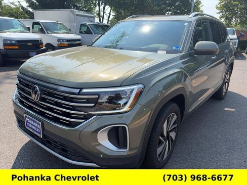 Used 2026 Volkswagen Atlas SEL AWD/4WD image 3