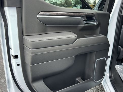 New 2026 Chevrolet Silverado 1500 LTZ w/ Z71 Off-Road Package image 15