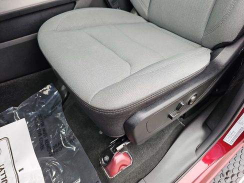 Used 2022 RAM 1500 Big Horn RWD image 31