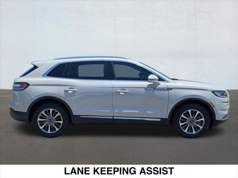Certified 2022 Lincoln Nautilus FWD w/ Premium Package image 6