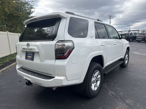 Used 2024 Toyota 4Runner SR5 Premium image 4