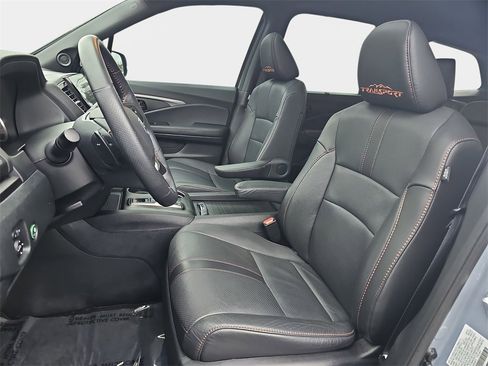 Used 2022 Honda Pilot TrailSport image 20