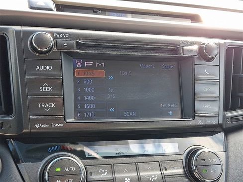 Used 2013 Toyota RAV4 Limited image 18