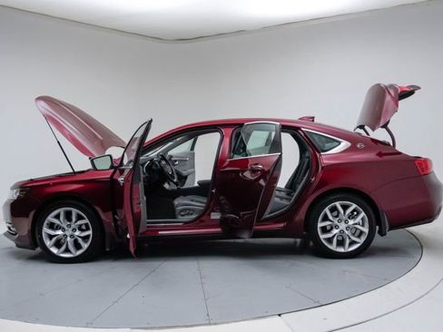 Used 2016 Chevrolet Impala LTZ w/ Enhanced Convenience Package FWD image 18