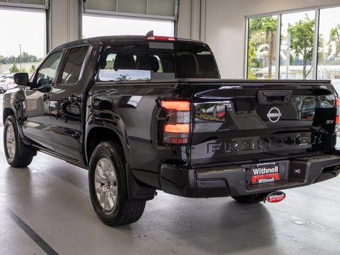 Used 2023 Nissan Frontier SV w/ SV Convenience Package image 9